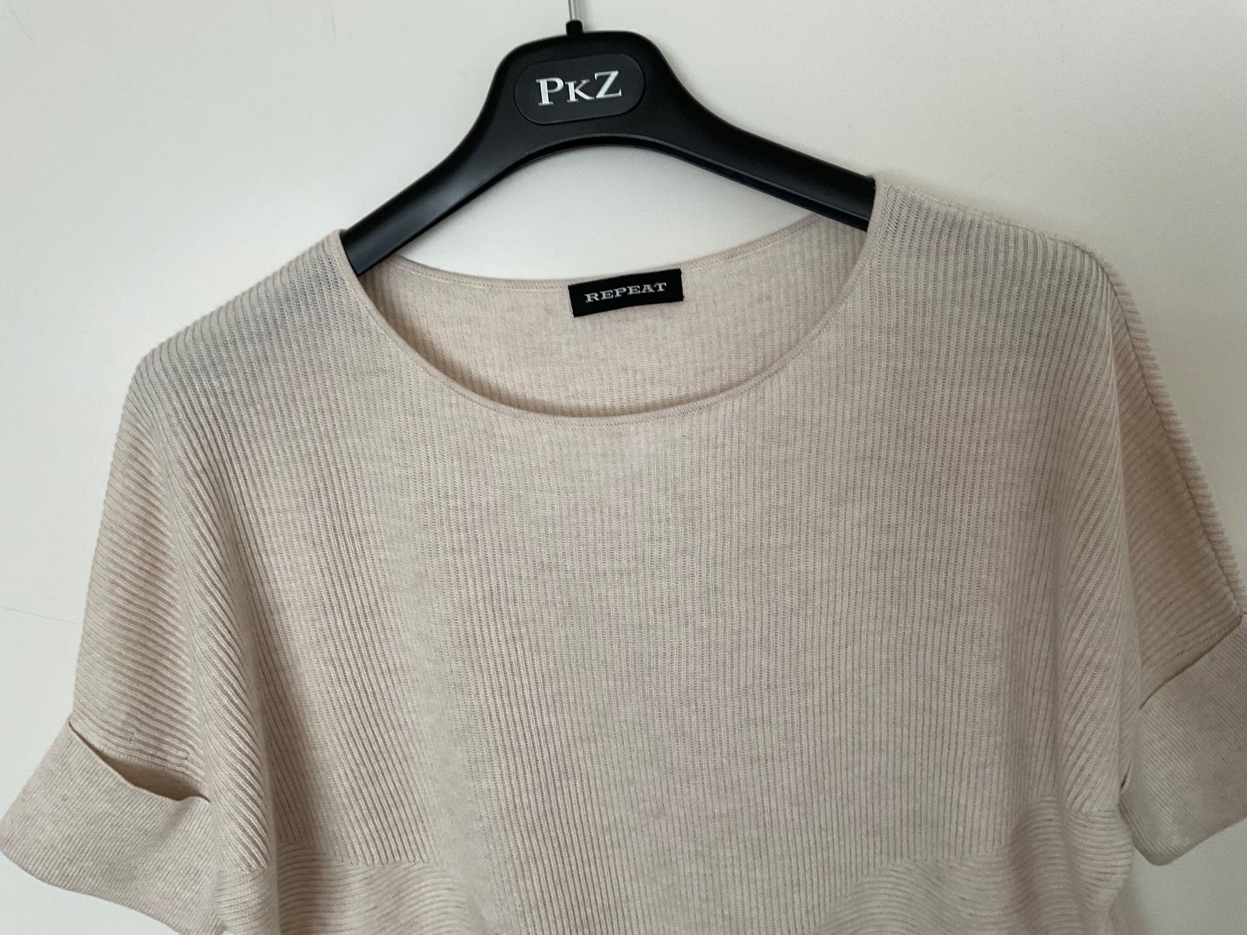 Repeat Pullover & Sweatshirts: REPEAT oversize Pullover Gr 38/S Beige/Ecrue – Gebraucht aus Urdorf von alda02 2