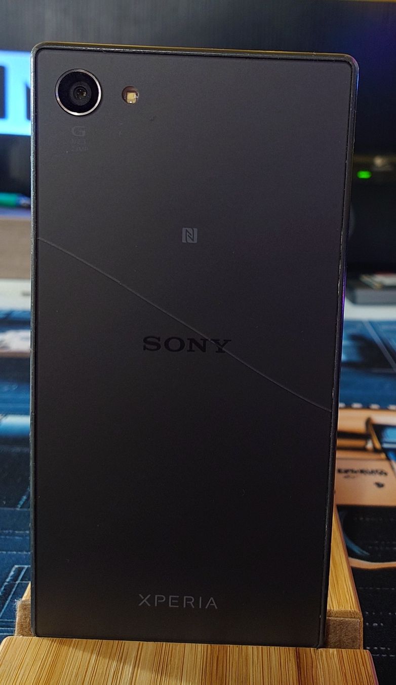 Sony Telefoni cellulari / Smartphones: Sony Xperia Z5 Compact - Klein & Fein – Usato da Ennetmoos venduto da Faders 3
