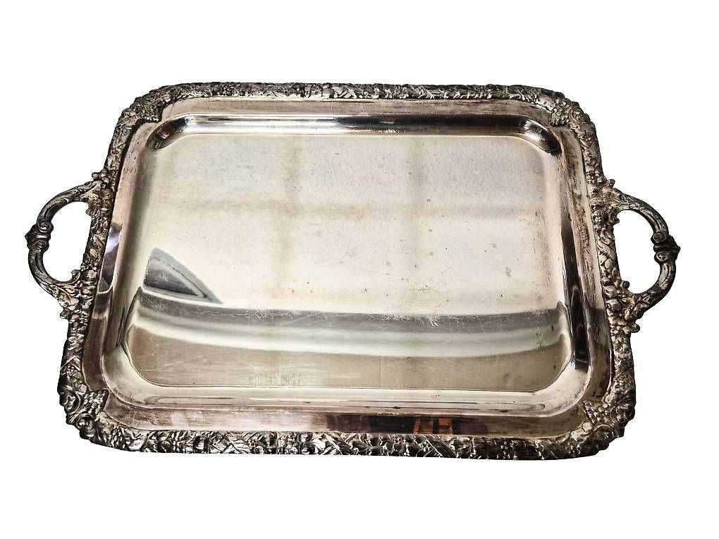 Piatti di portata: Elegantes Tablett mit 9 Glasschalen - ein Hingucker! – Usato da Elsau venduto da Station 1
