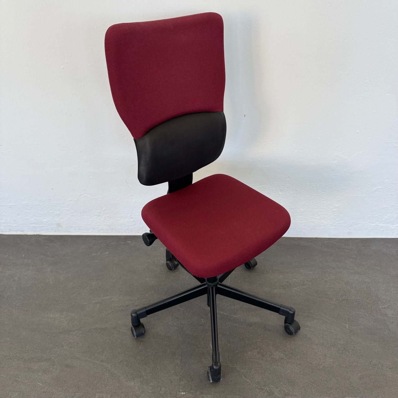 Steelcase Sedie: Steelcase Let's B Bürodrehstuhl – Usato da Schönenwerd venduto da mcofficeshop 1