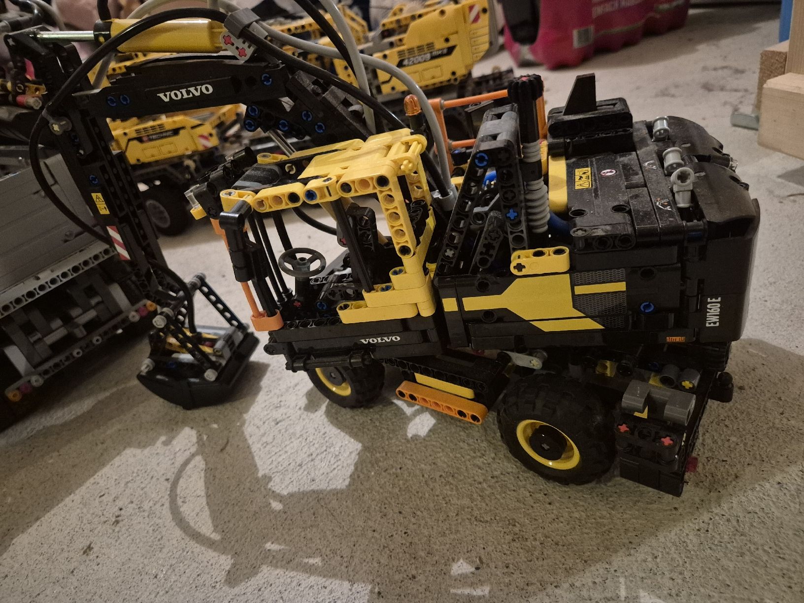 Lego Kit di costruzioni: LEGO Technic 42053 - Volvo EW160E Mobilbagger  – Usato da Schüpfheim venduto da zemp00 3