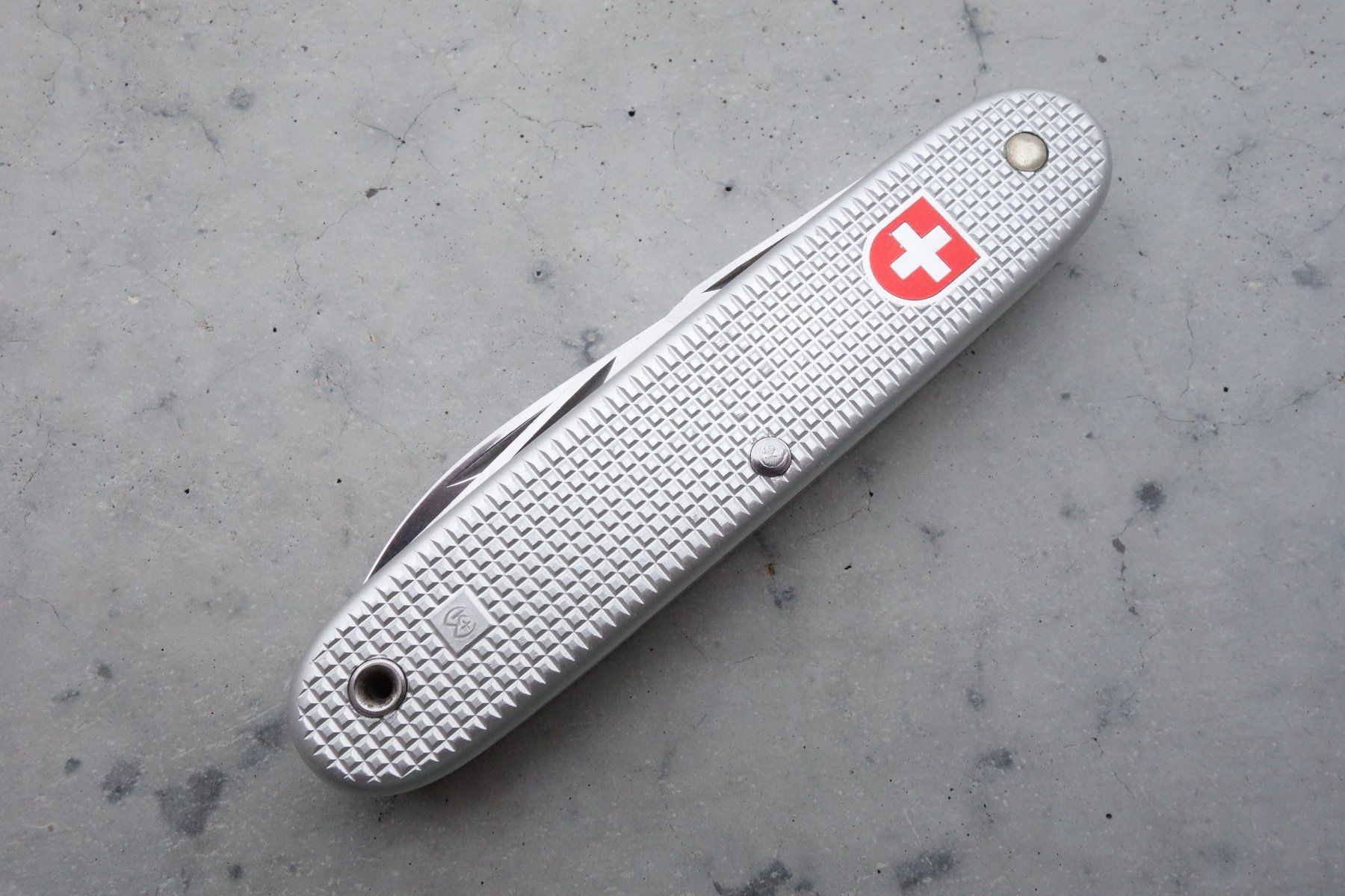 Victorinox Taschenmesser: Victorinox Soldatenmesser 83 – Gebraucht aus St. Gallen von 8201