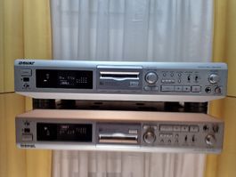 Mini enregistreur disque TASCAM MD-801R montage en rack fonctionnement