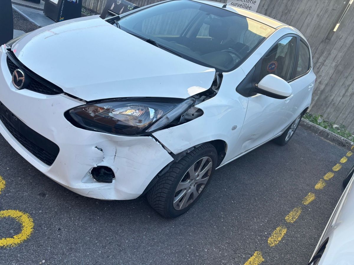 Mazda Autos: Mazda 2 – D'occasion à La Chaux-de-Fonds par Transportchezmax 6