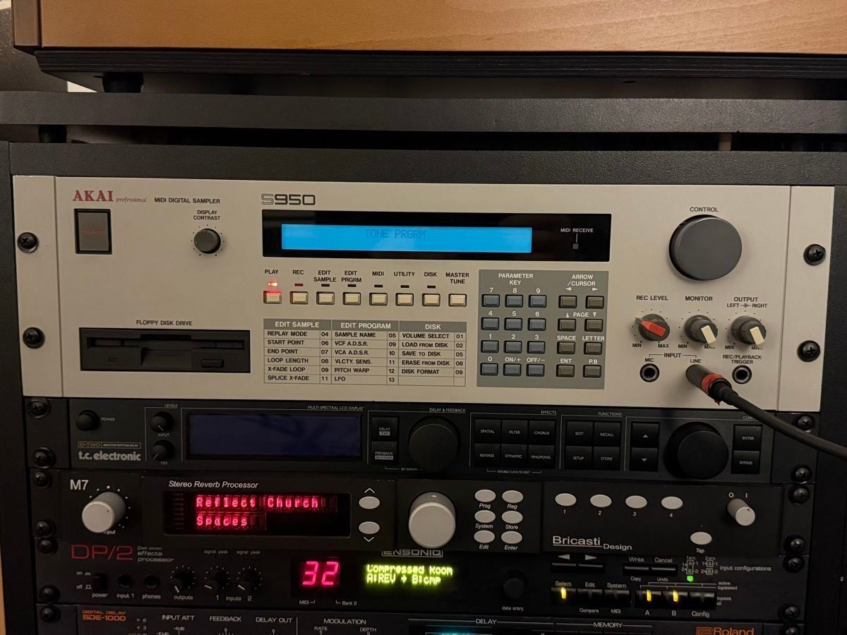 Musikinstrumente: BRICASTI M7 REVERB – Gebraucht aus Bassecourt von Synthgear 2