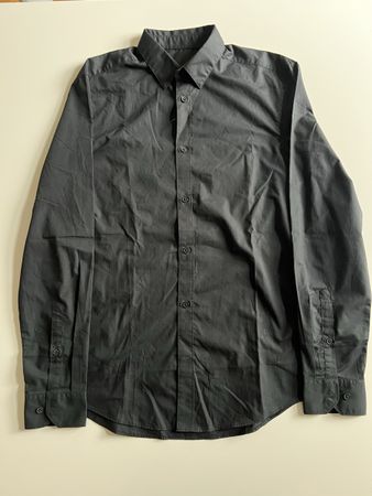 Schwarzes H&M Slim Fit Hemd, Grösse L – Top Zustand!