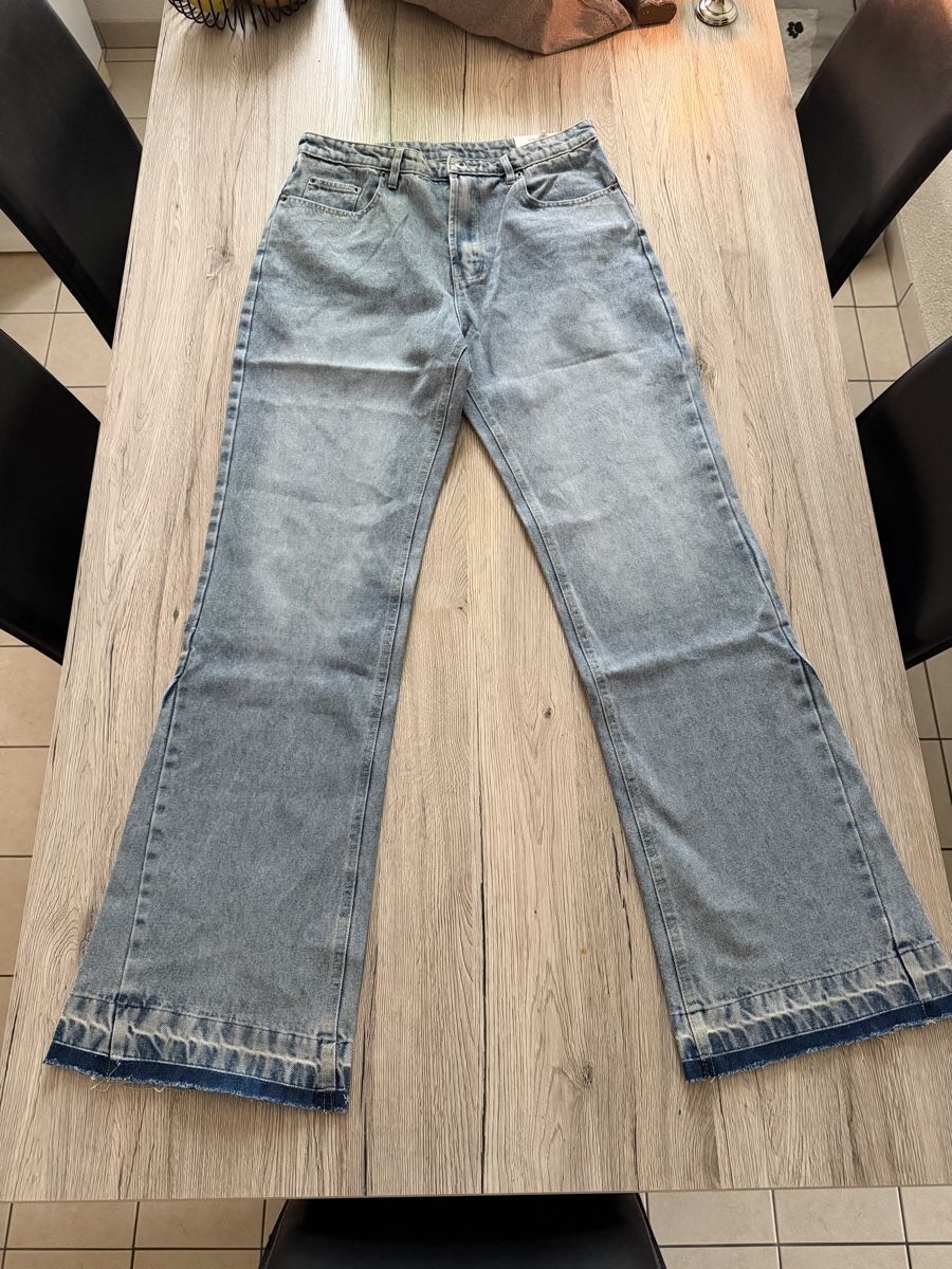 Jeans: Jeans "DOWNTOWN" FLARED DENIM - Bleu – Neuf avec emballage d'origine à Yverdon-les-Bains par fab_5tv2