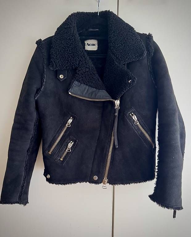 Jacken: Acne Studios Rita Shearling Jacke 38 (36) – Gebraucht aus Schlieren von schiggiZH 1