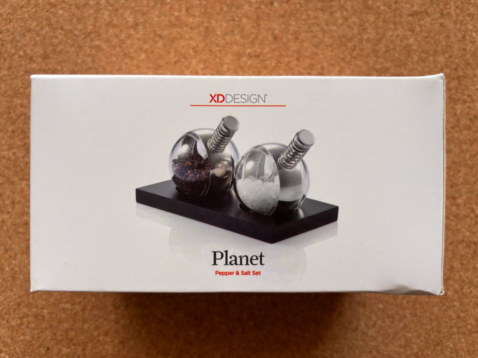 Küchengeräte: XD Design Planet Salz & Pfeffer Set – Neu (gemäss Beschreibung) aus Binningen von samorga21
