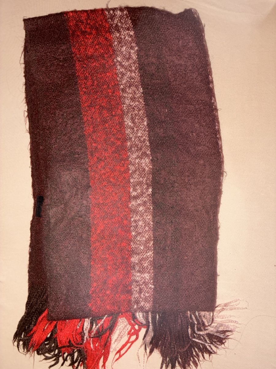 Foulard & Sciarpe: Écharpe rayée bordeaux et rouge  – Usato da Villars-sur-Glâne venduto da Raemy_and_Co