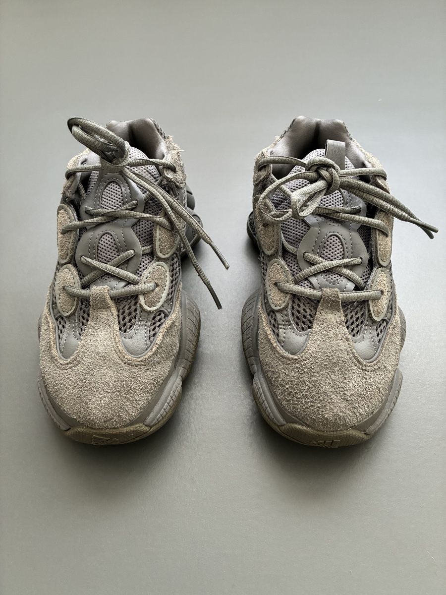 Adidas Herrenschuhe: Adidas Yeezy 500 Schuhe – Gebraucht aus Zürich von cla_pm5d 2