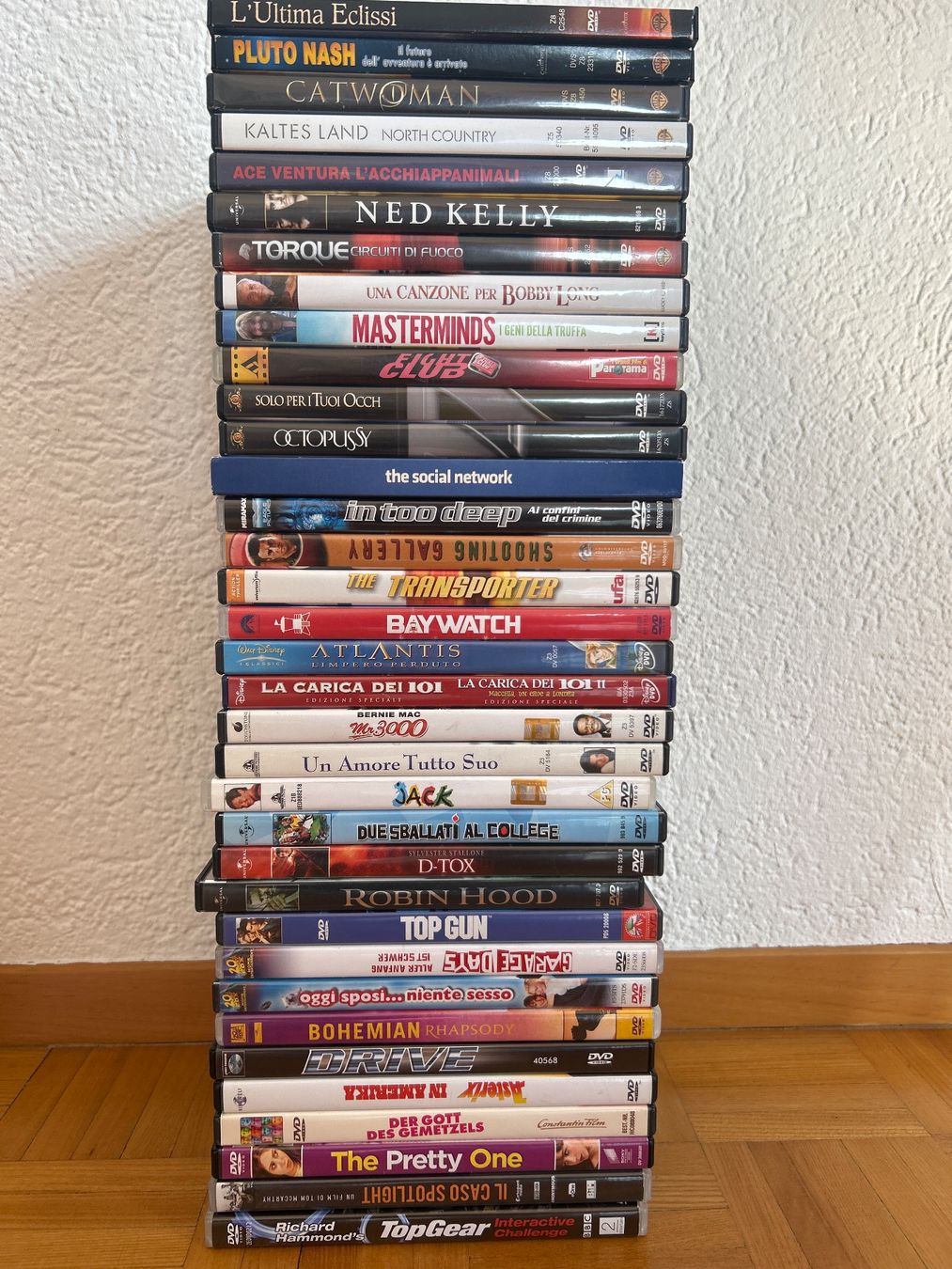 Tutti i DVDs: DVD Collection 35+ Titles – Usato da Lugano venduto da bad_2t9b
