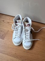 Nike Blazer Mid '77 white/black sneakers