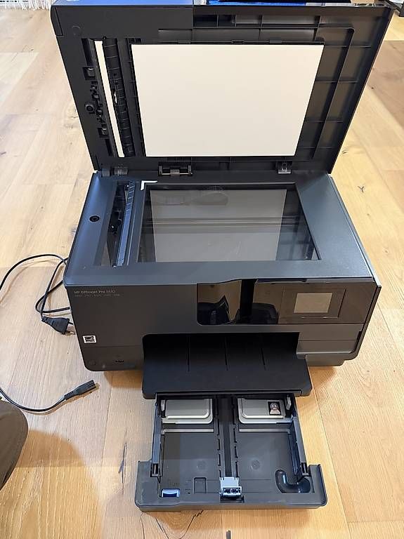 Hewlett Packard Imprimantes: HP Officejet Pro 8610 – D'occasion à Putz par Allrounder91 1