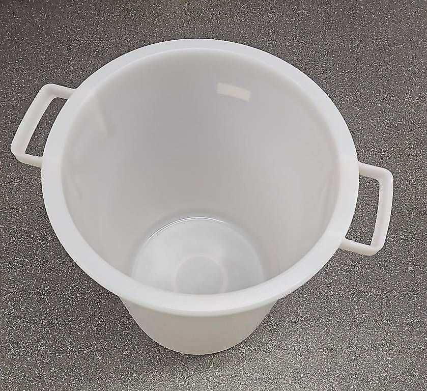Contenitori & Simili: Behälter 50 Liter Kunststoff mit Deckel – Usato da Walchwil venduto da phi_wpp6 1