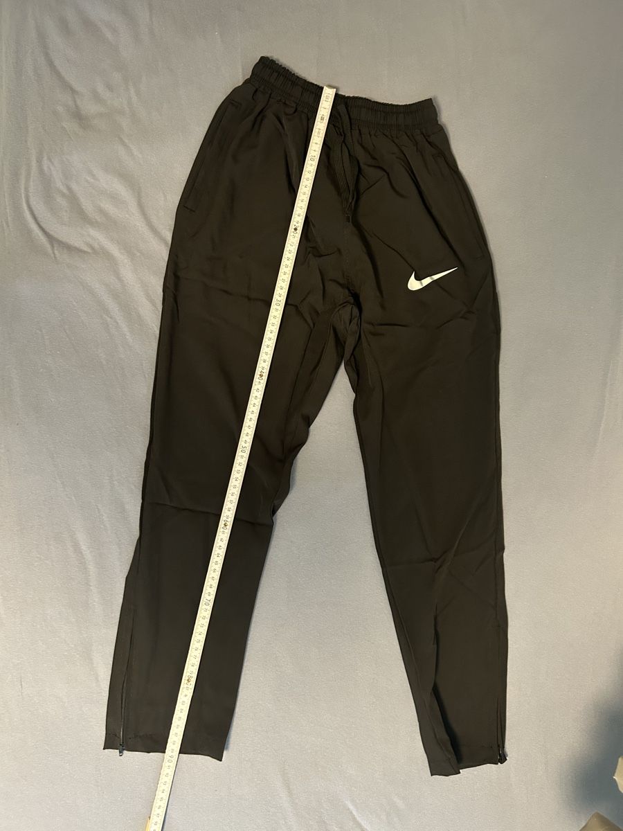 Nike Hosen: Nike Jogginghose Sporthose Schwarz Gr. S – Neu (gemäss Beschreibung) aus Eschen von regino 1