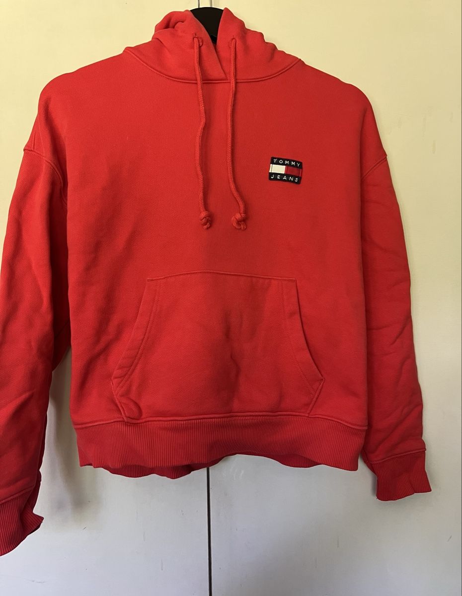 Tommy Hilfiger Maglioni & Felpe: Tommy Jeans Pullover Kapuzenpullover rot XXS guter Zustand – Usato da moosseedorf venduto da andrina.salis 1