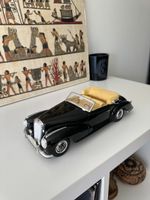 Mercedes-Benz 300 S Cabriolet/Roadster im Maßstab 1:18 von M