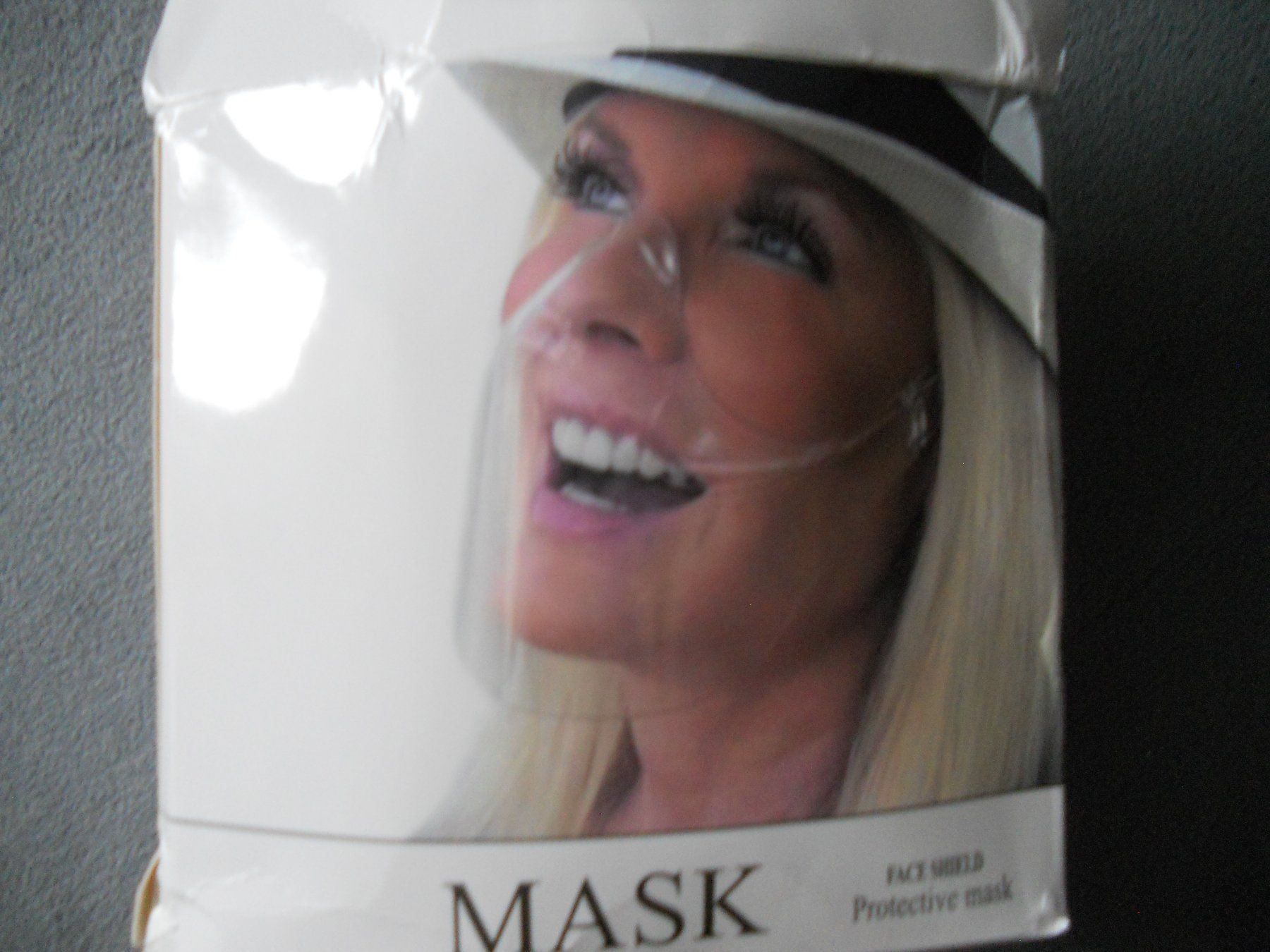Protezione per viso e udito: Maske NEU – Nuovo (secondo la descrizione) da Bern venduto da Miou6 4