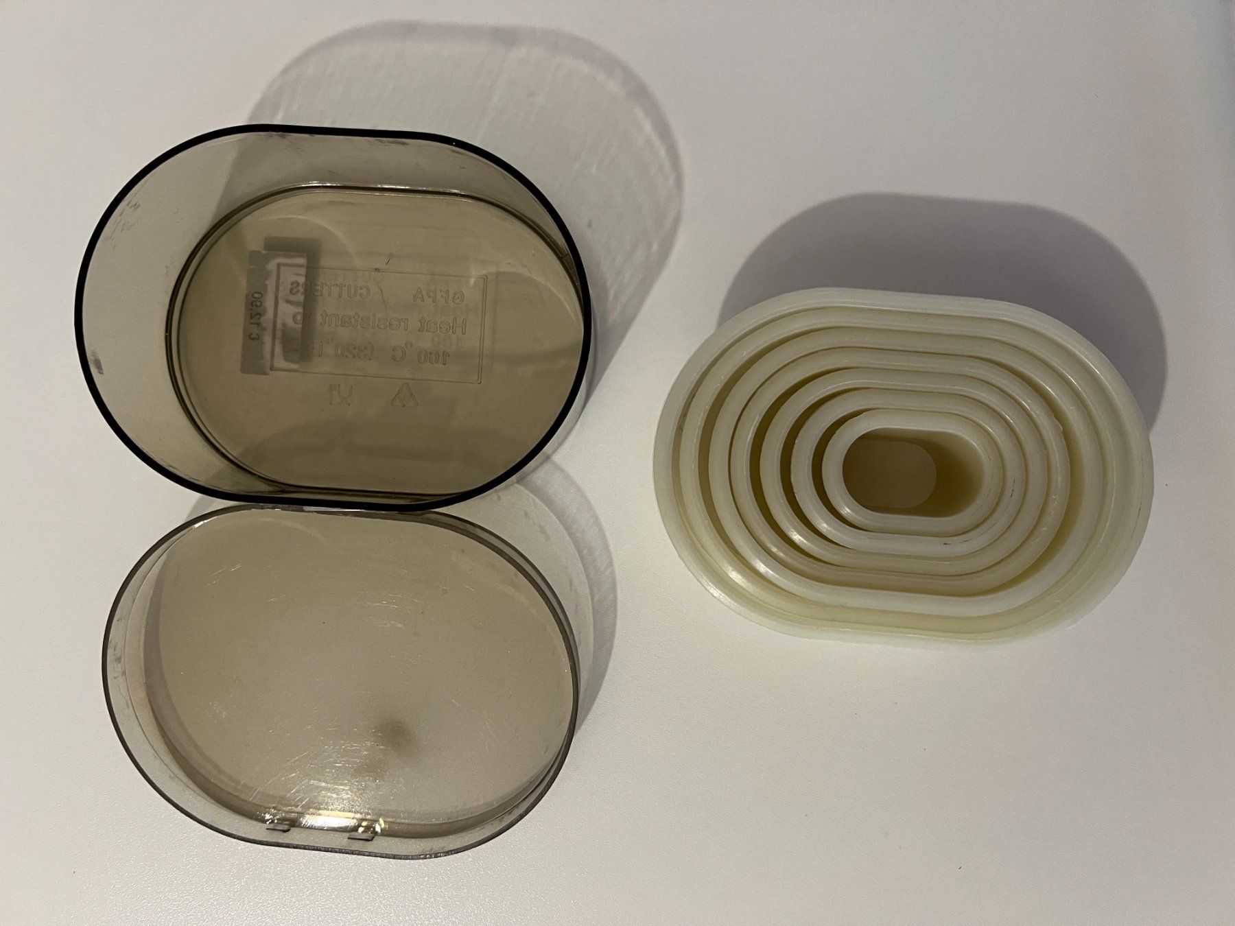 Teglie da forno: Ausstechformen Oval 7-teilig aus Kunststoff – Usato da Widen venduto da MerlinMim2004 2