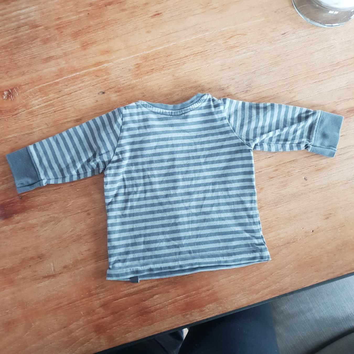 H&M Maglioni & Felpe: 🐸 BABY PULLOVER SNOOPY PEANUTS 68 – Usato da Môtier (Vully) venduto da Frogs 4