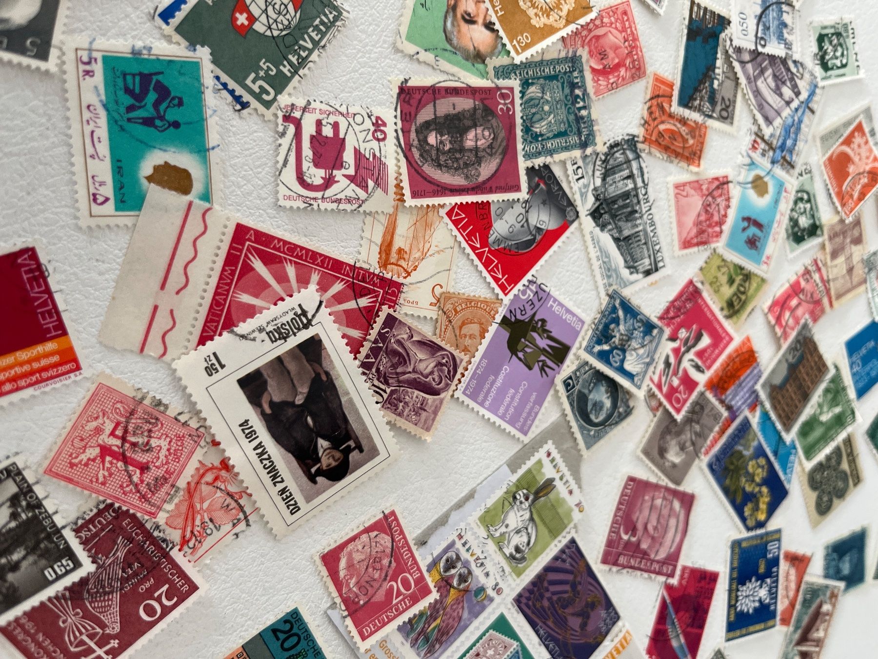 Tutti i francobolli: Lot 19: Lot mit mix Briefmarke – Usato da Chiasso venduto da AzenYa 1
