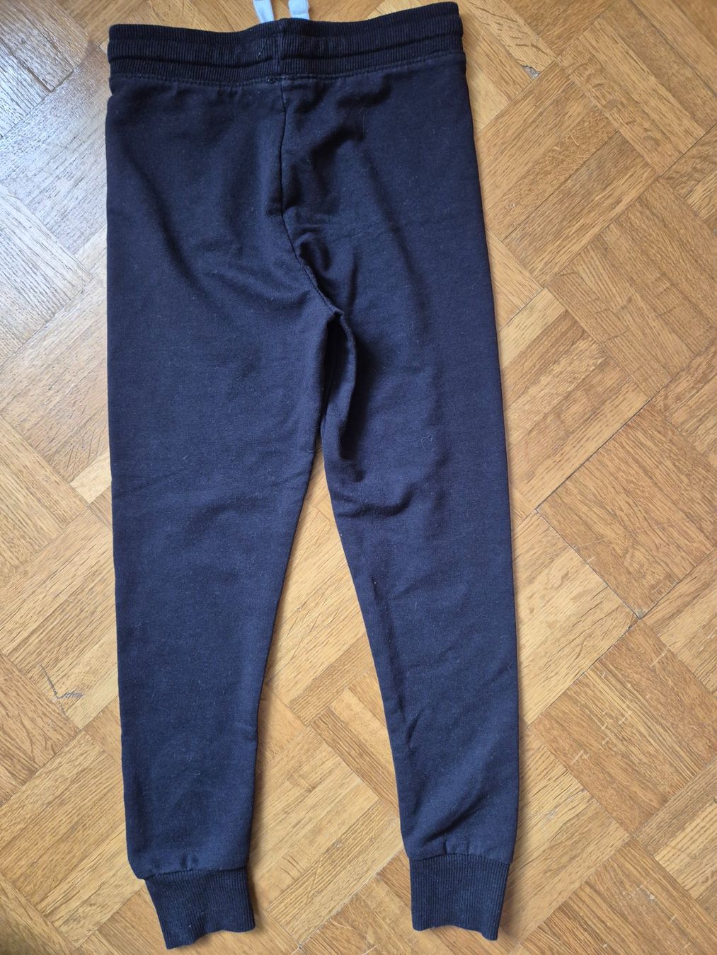 Pantaloni: Schwarze Mädchen Jogginghose, Gr. 116 – Usato da Dietikon venduto da grafad 1