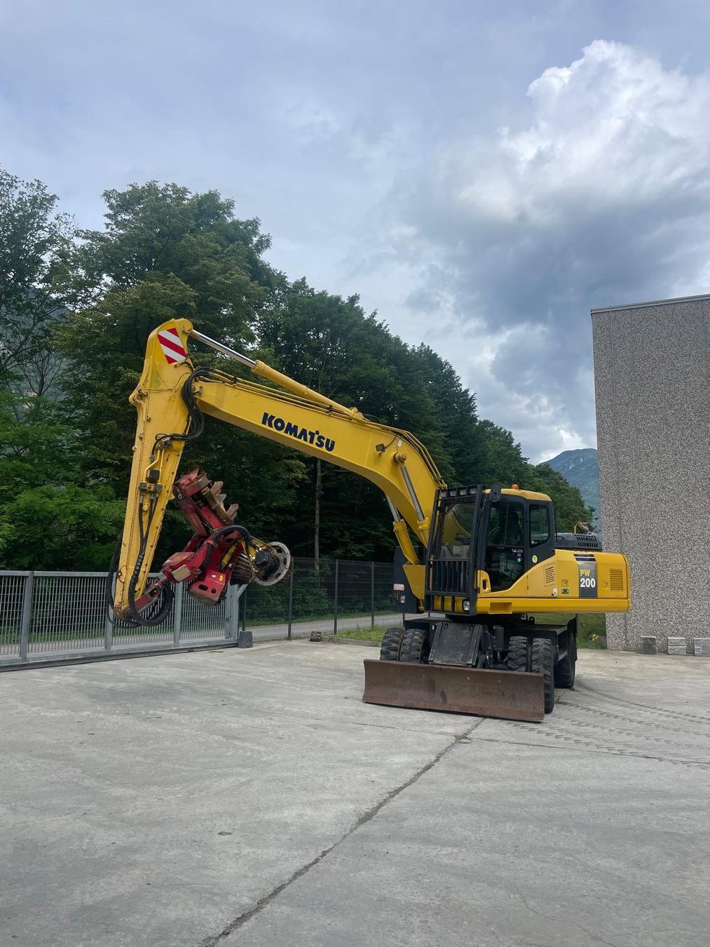 Komatsu Escavatori: Komatsu PW200-7 E0 + Woody 60 – Usato da Preonzo venduto da Baumech 1