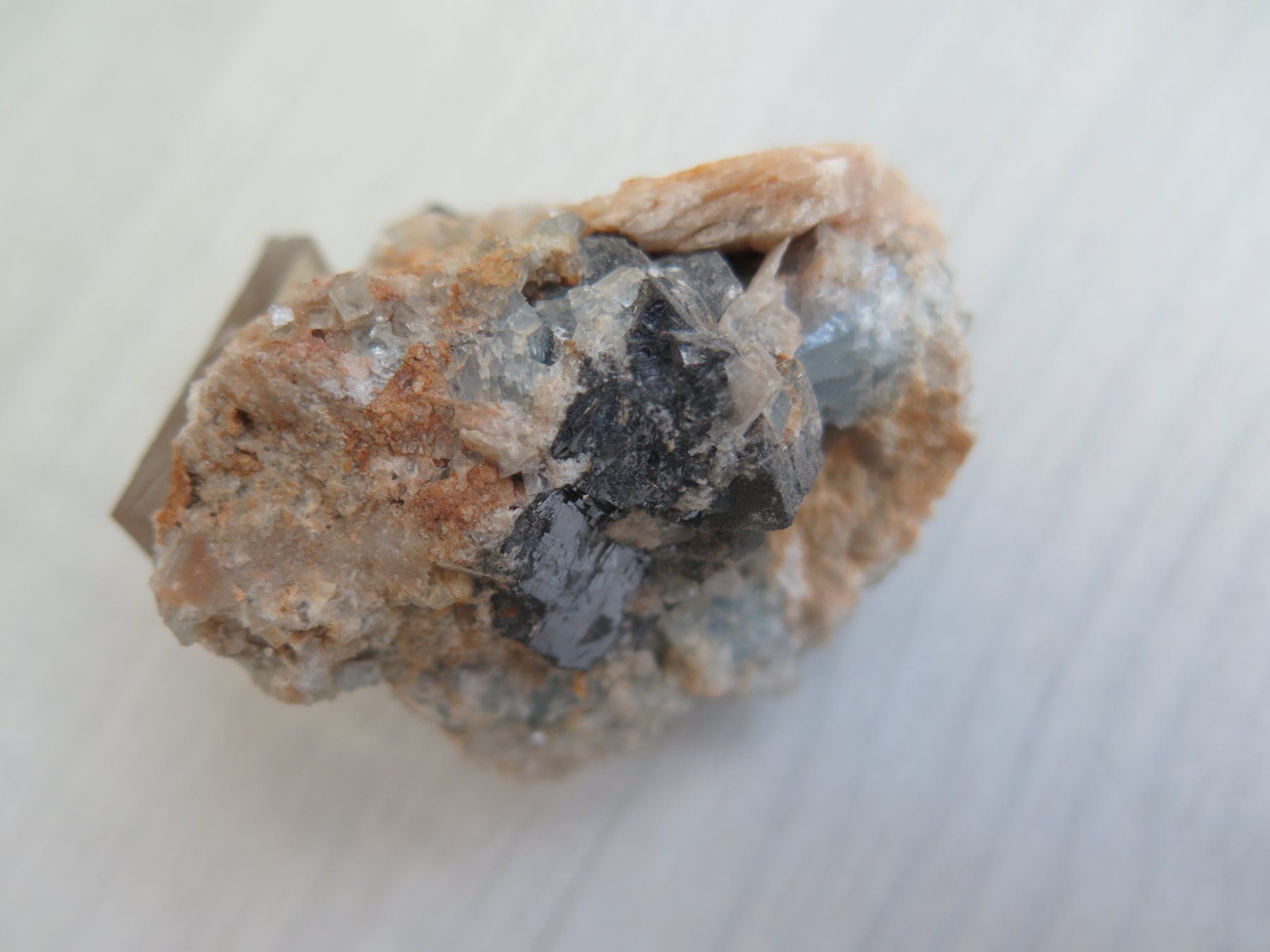 Minerali & Pietre curative: Fluorit auf Quarz von USA – Usato da Schaffhausen venduto da Yamakana51L8736OQ8 5