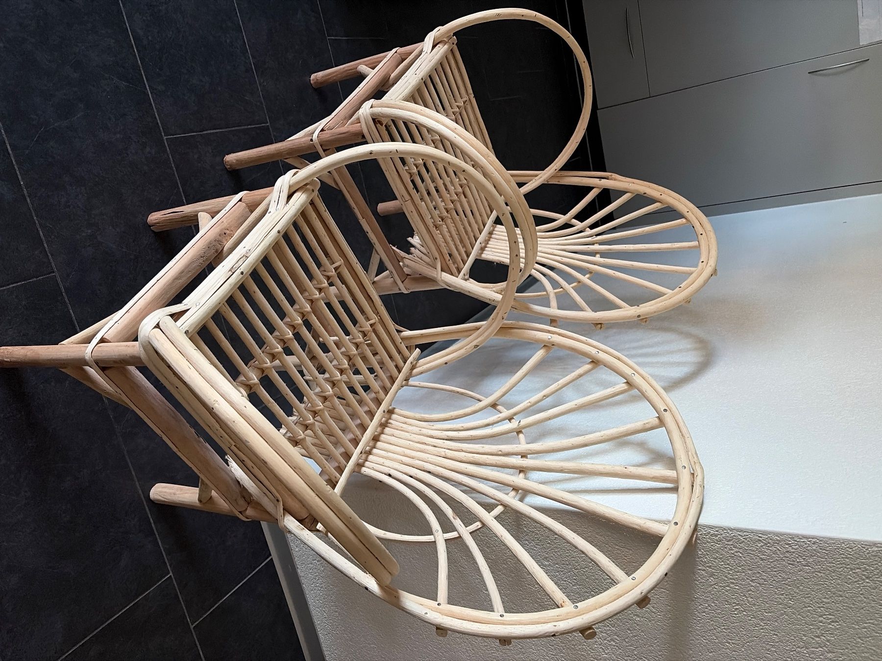 Sedie: 2 Holzstühle, Boho Stil – Usato da Bätterkinden venduto da oli_52b9 1