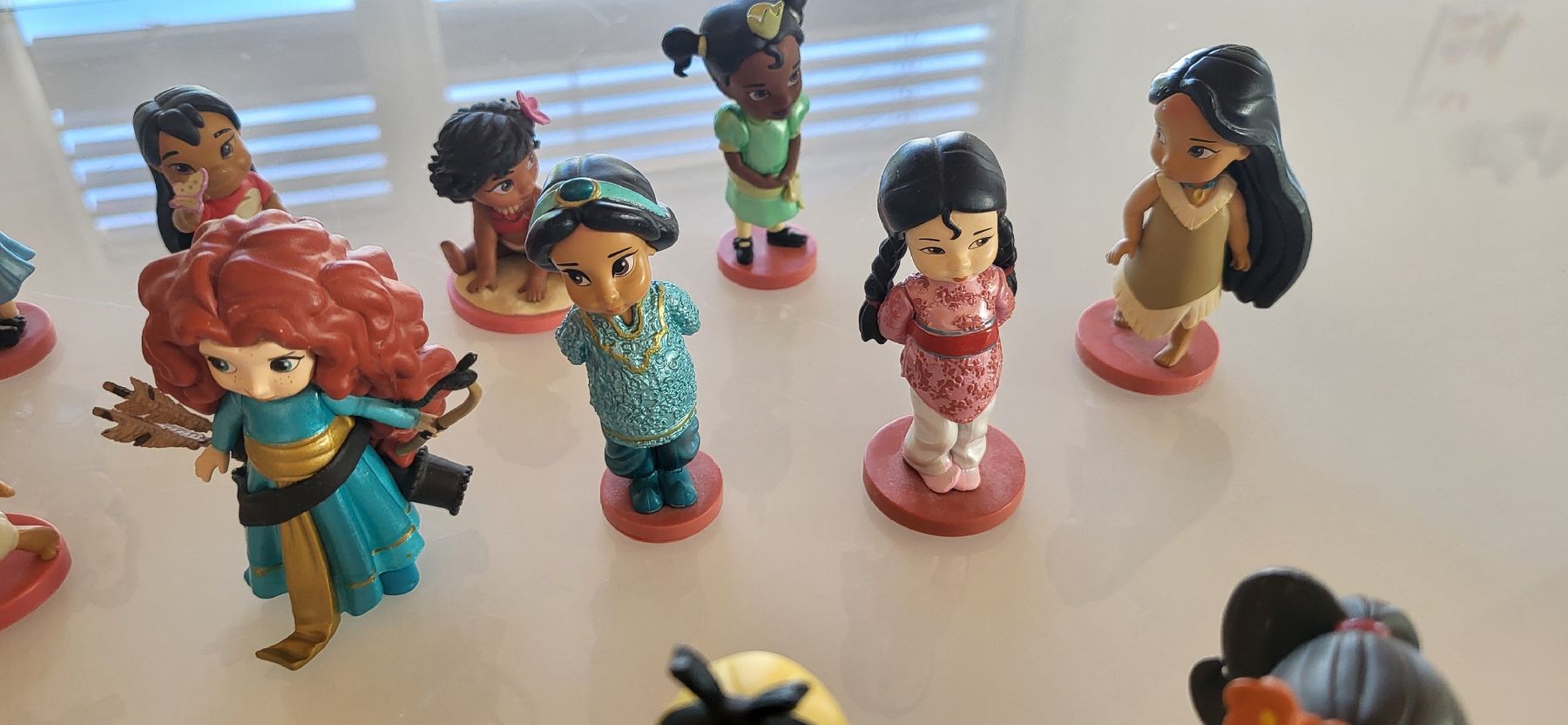 Disney Giocattoli: Lot Figurines Disney Classique originaux. Collection Complèt – Usato da Lavey-Village venduto da agaddy 5