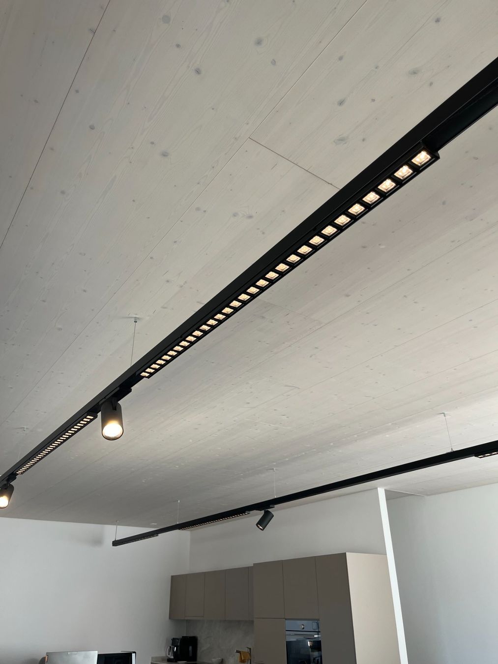 Zumtobel Lampadari & plafoniere: Zumtobel Lichtschiene – Usato da Frauenfeld venduto da Siku1993
