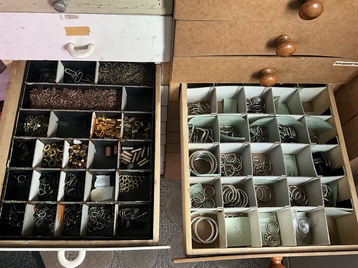 Tutti gli attrezzi: Shoemaker accessories  – Nuovo (secondo la descrizione) da Elsau venduto da MANWITHVAN 8