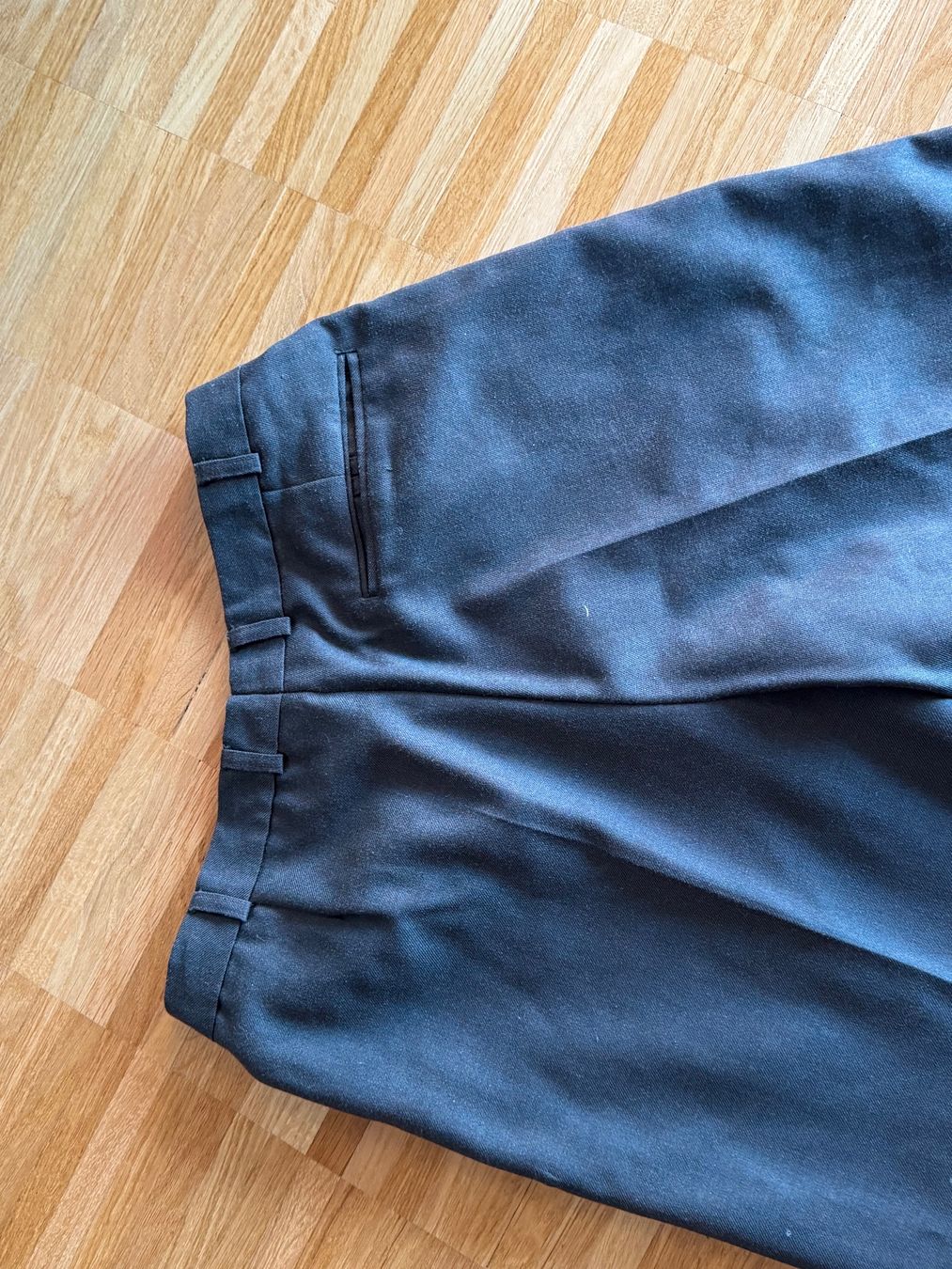 Pantaloni: Vintage wool trousers – Usato da Fribourg venduto da mariedw 3