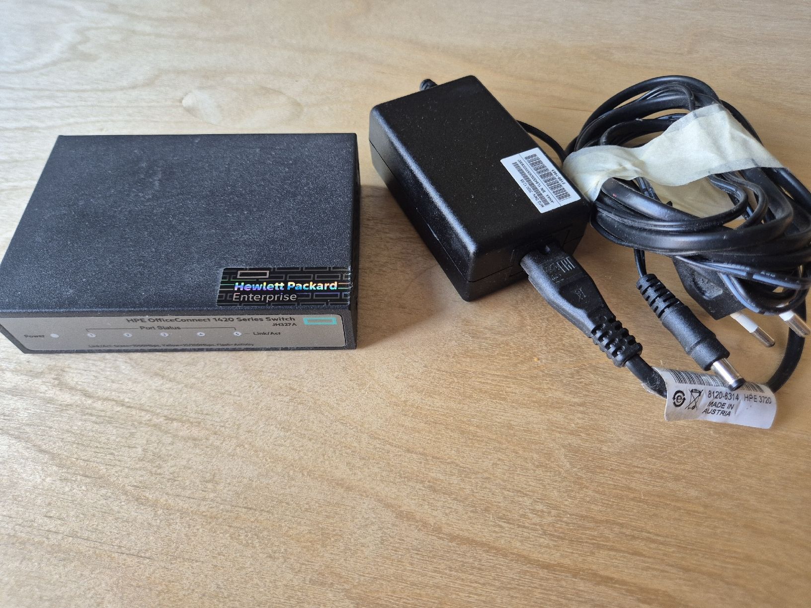 Hewlett Packard Hub & Switch: HPE OfficeConnect 1420 Series Switch JH327A – Nuovo (secondo la descrizione) da Busswil BE venduto da Thomthom1 4