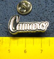 CAMARO CHEVROLET SCHRIFTZUG GEPRÄGT SILBRIG AUTO PIN