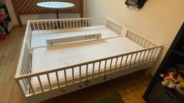 Kinderbett mit Rausfallschutz weiss, im Doppel oder einzeln