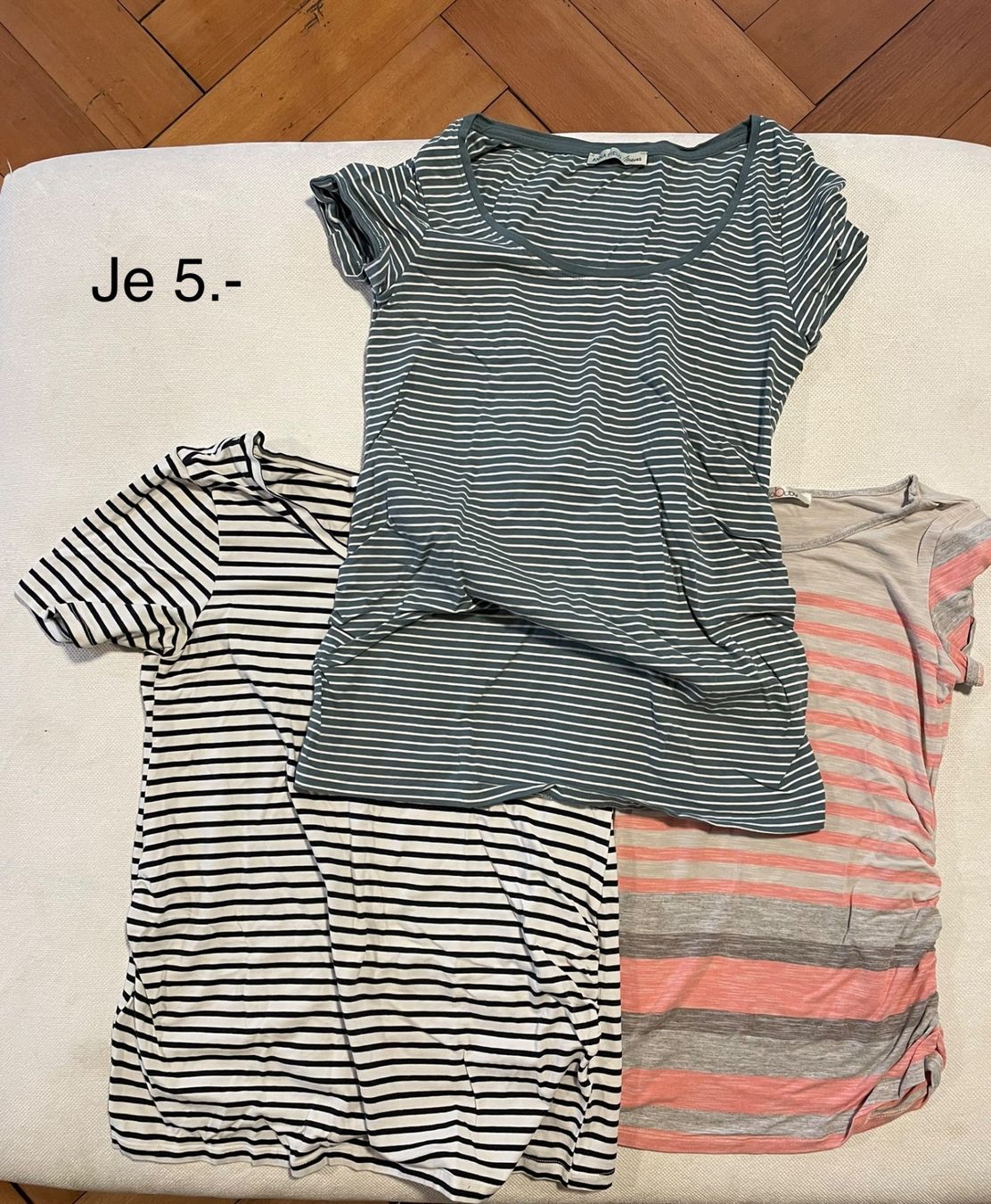 Lotti di vestiti: Tolles Umstandskleiderpaket M/L – Usato da Bäretswil venduto da Vanessia 1