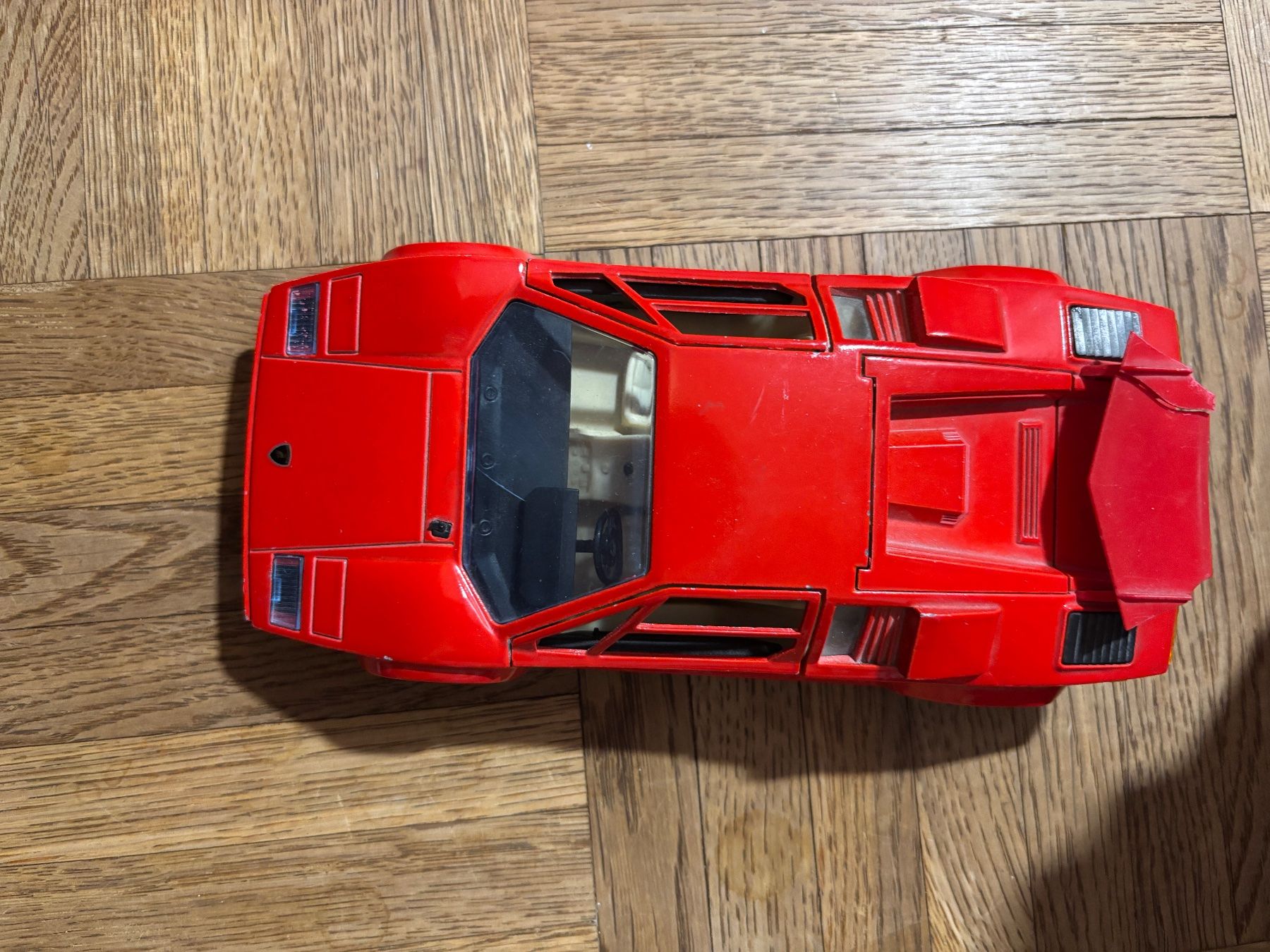 Majorette Modellini d'auto: Majorette Lamborghini Countach 5000 TM Quattrovalvole 1:24 – Usato da Tägerwilen venduto da mar_87t5