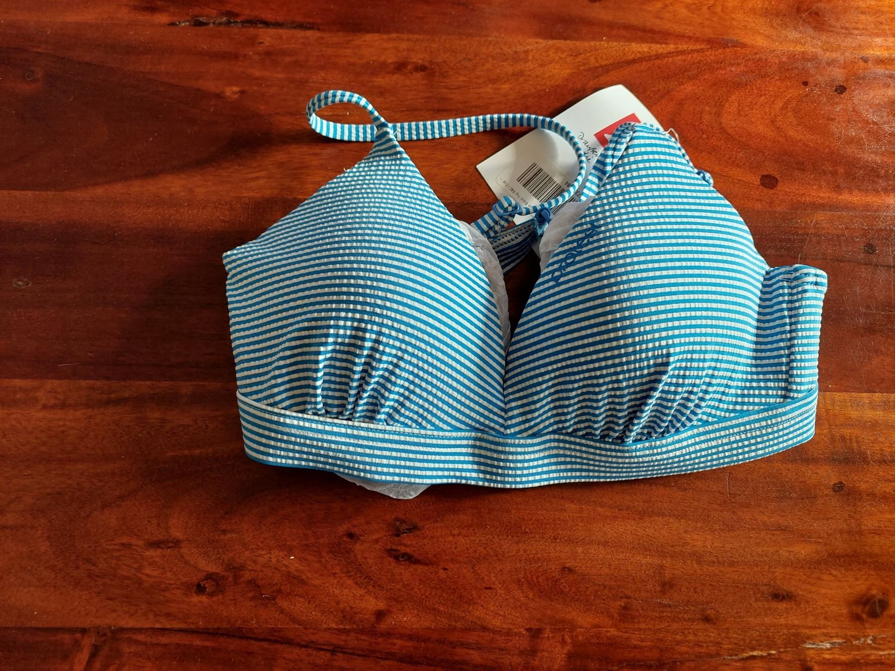 Costumi da bagno & Bikini: Protest Bikini-Oberteil Grösse 36 / C-Cup – Nuovo e nell'imballaggio originale da Beckenried venduto da Havacola
