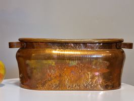 Alte Art-Déco Kupfer-Jardinière mit Messinggriffen