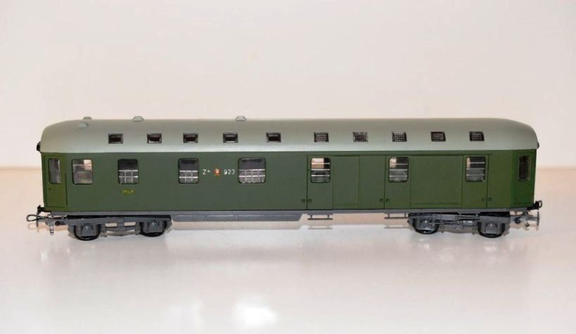 Kleinbahn Modellini di ferrovie: Kleinbahn H0 383: SBB Bahnpostwagen Z4 – Usato da Brüttisellen venduto da Rentner44zh