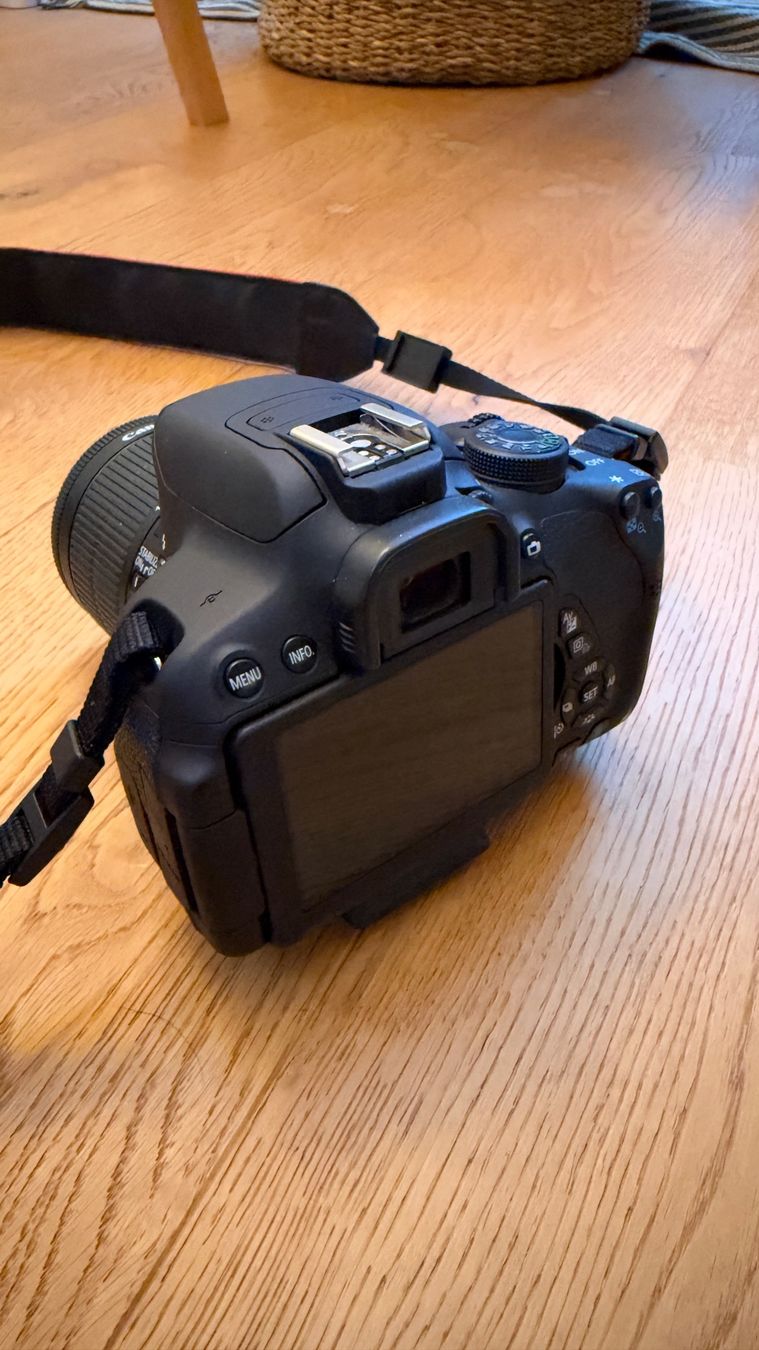 Canon Kamera: Canon EOS 700D mit 3 Objektiven und Stativ – Gebraucht aus Russikon von Bm2904 4