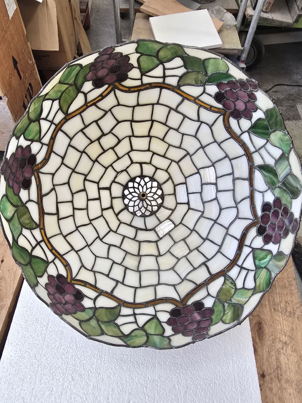 Paralumi: Tiffany Lampenschirm 50 cm – Usato da Volketswil venduto da rerererarara