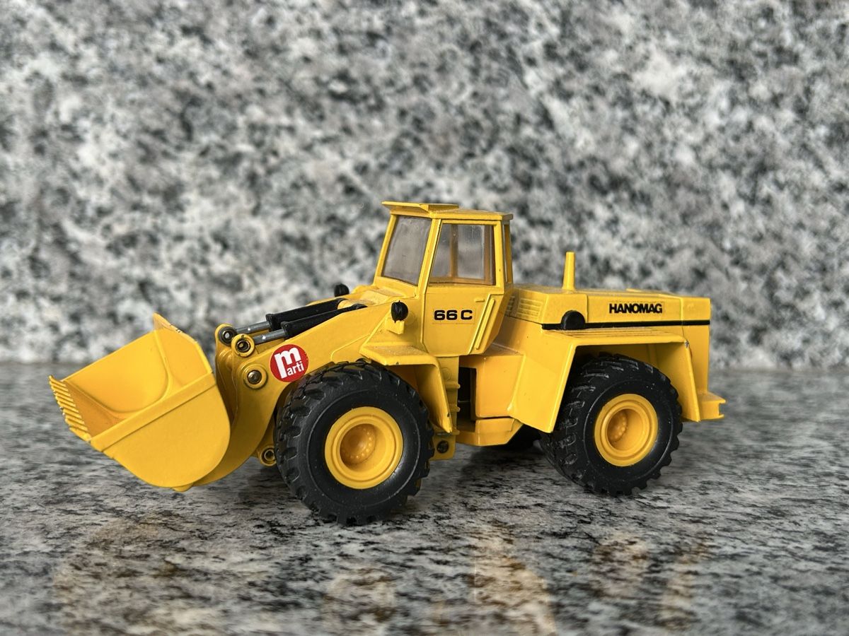 Modellbausätze & Standmodelle: Hanomag 66C , 1:50 , Cursor – Gebraucht aus Horw von Tigercat635