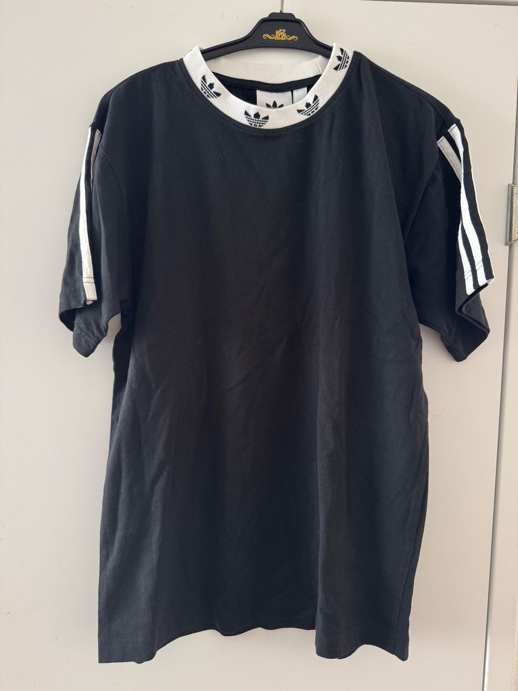 Adidas T-shirt: Tshirt Adidas Originals – Usato da Obfelden venduto da cesarina10 1