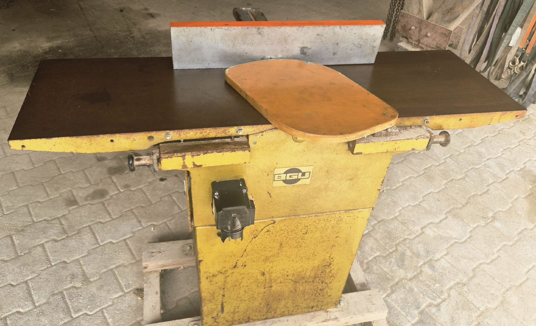 Tutti gli attrezzi: Hobelmaschine  – Usato da Oftringen venduto da uelu91
