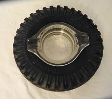 Aschenbecher aus Reifen Pneu, Continental Titan 18 cm.