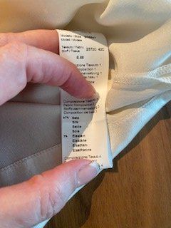 Peserico Camicette: Peserico wunderschöne crémfarbige Seidenbluse Gr. 38 – Usato da Wohlen b. Bern venduto da Gabbana2 4