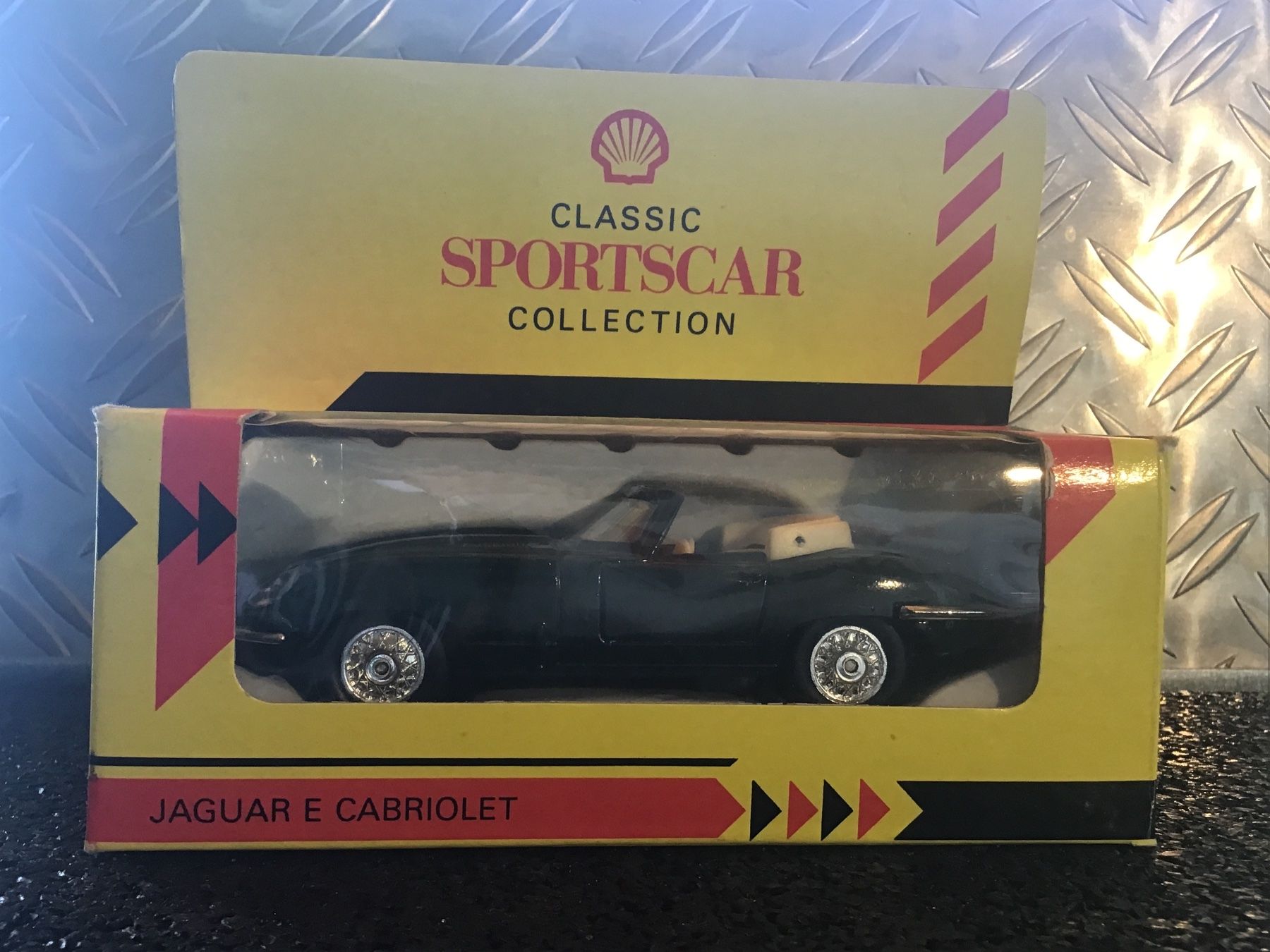 Jaguar Modellini d'auto: CLASSIC SPORTSCAR COLLECTION JAGUAR E CABRIOLET – Usato da Männedorf venduto da Spezial-Modelle 4